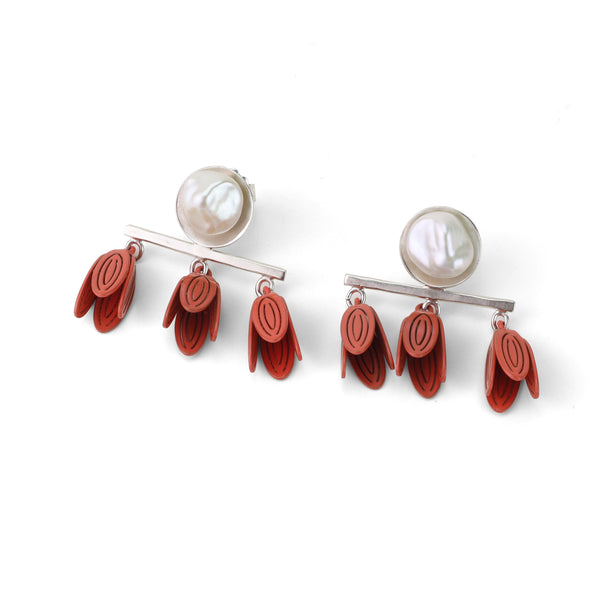 Paraiso Earrings, combining lively flowers with freshwater pearls