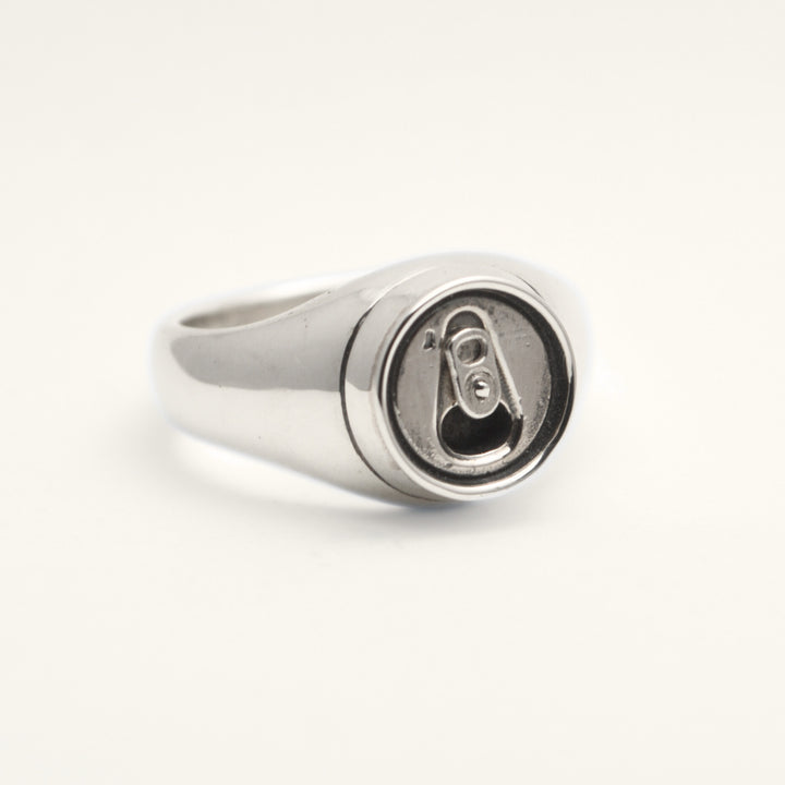 Can Ring, from the 7 jours Collection. 2022.   Created with wax carving and 3D design & printing, this ring is made of sterling silver.