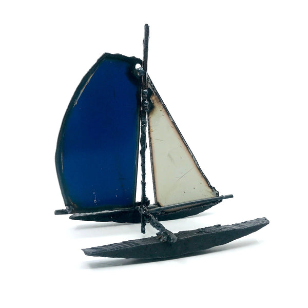Small Catamaran Boat by Mustapha Chadid