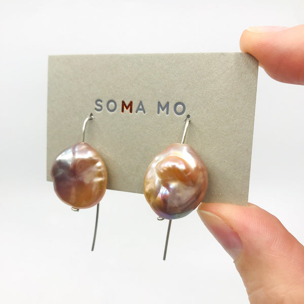 pearl earring