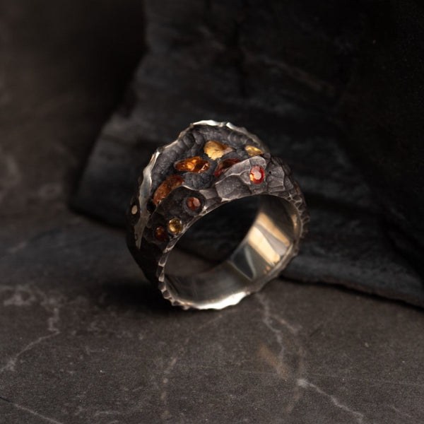 Jonc brut - One of a kind sterling silver ring with colourful rough sapphires (2.87ct total).