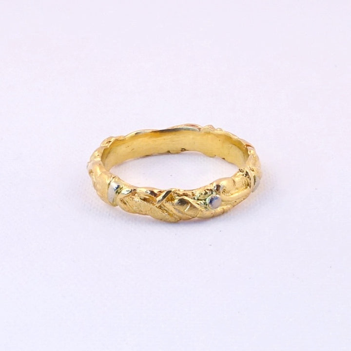Garland Ring in Gold (size 6) by Vivienne Jones