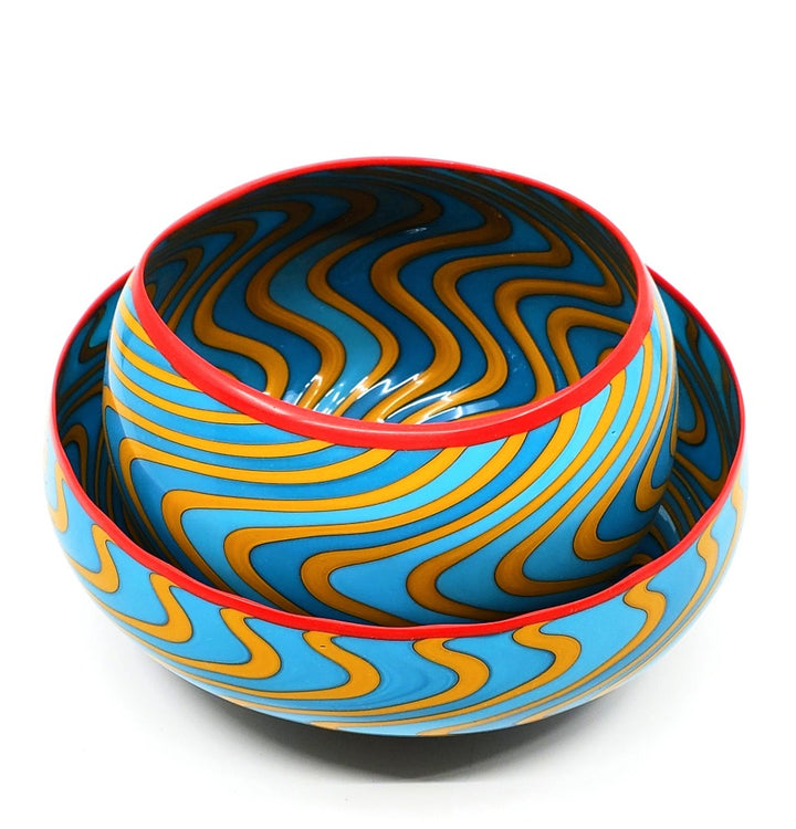 blue and yellow vessel pair
