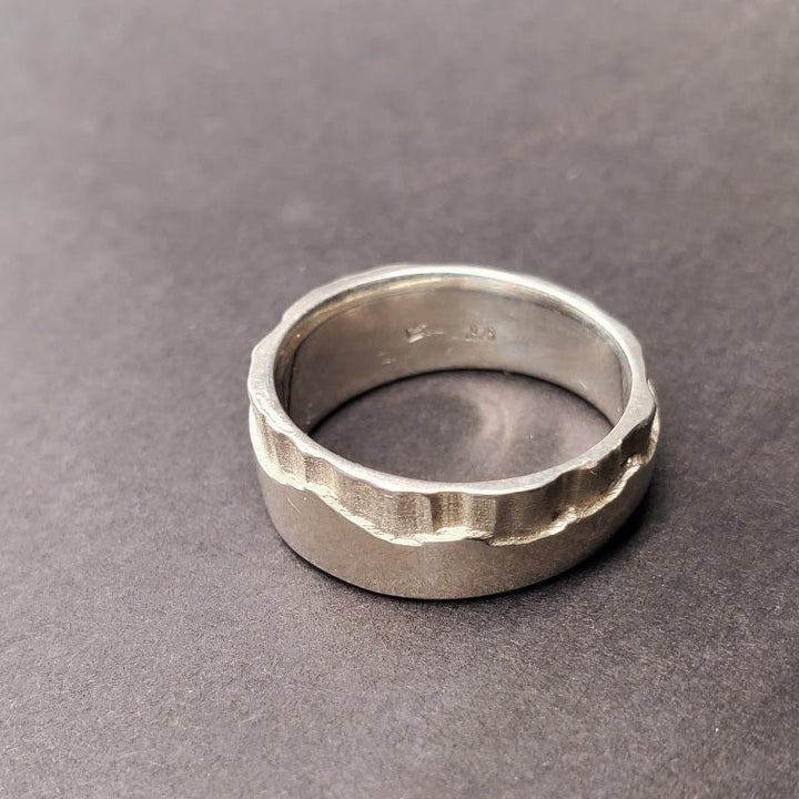 Northern lights sterling silver band. Size 9.