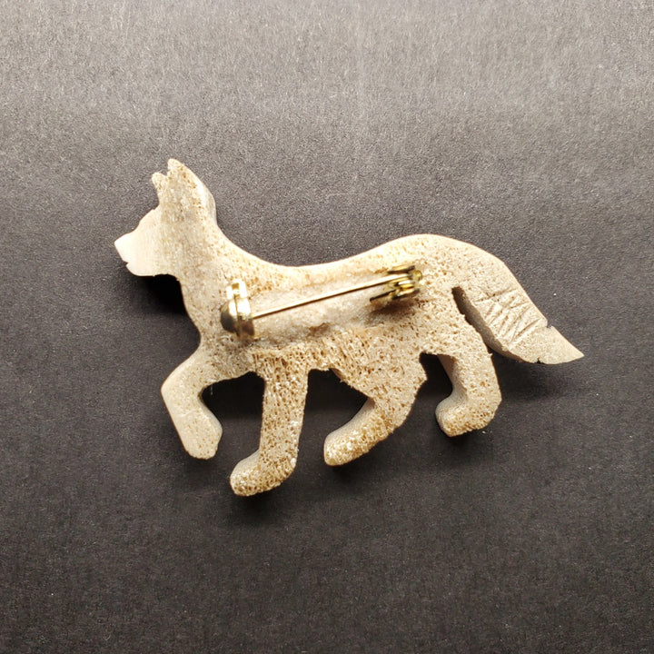 Fox brooch in caribou antler. 