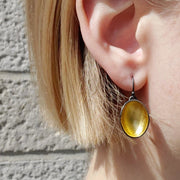 Light drop earrings in vertical. SMALL