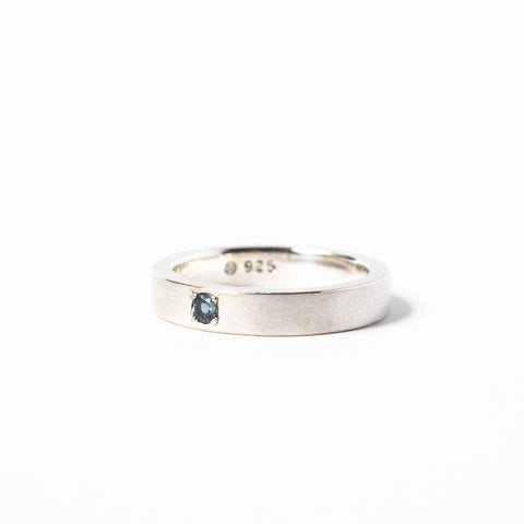 Single Stone Pave Silver Ring in sterling silver and grey spinel   Size 6.5