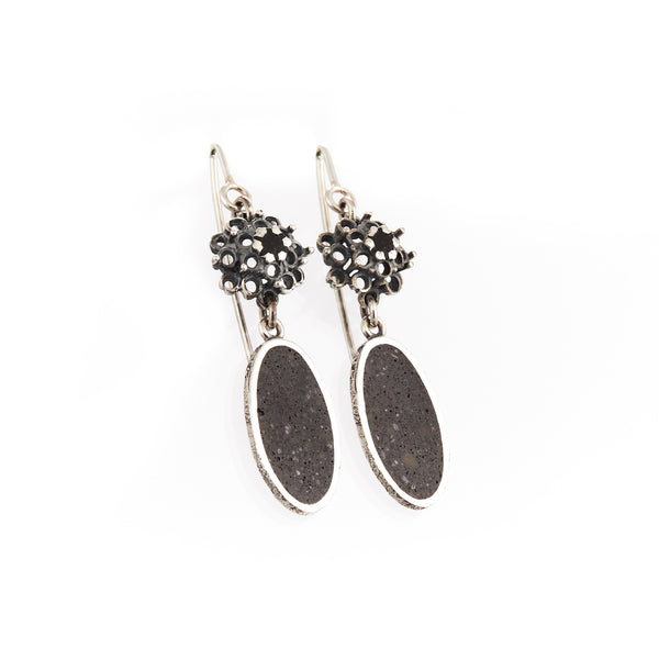 Bardane: From the Nos Jardins series, dangle earrings in sterling silver and black concrete.