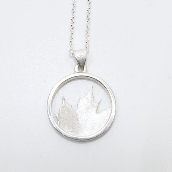 maple leaf pendant