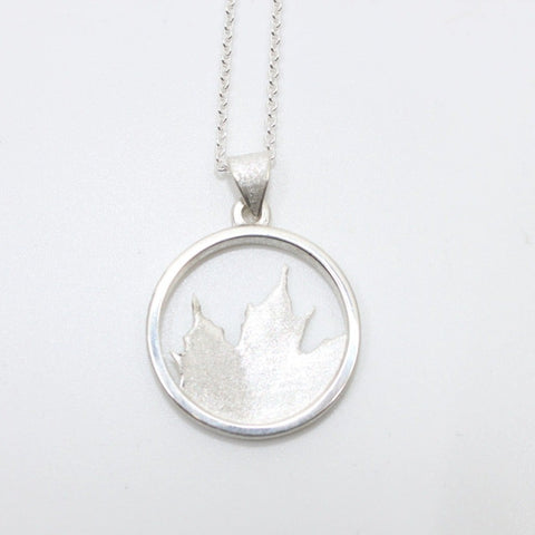 maple leaf pendant