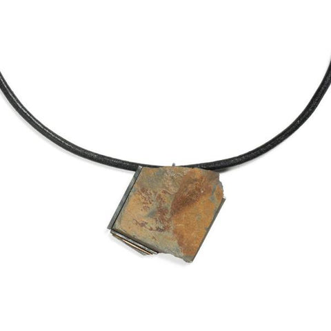 Petra Luz pendant