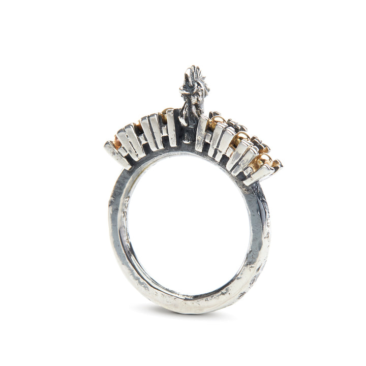 Soleil Levant: One-of-a-kind ring in sterling silver and 10k yellow gold. F